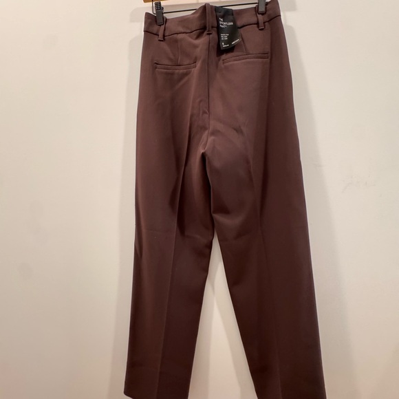 Aritzia Effortless Pant (Re)essential in Rich Mocha Brown - Picture 4 of 6